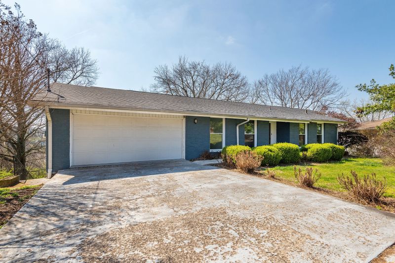 3507 Geneva Cir, Nashville, TN 37209