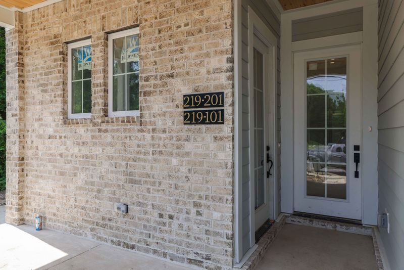 219 Fairground St #201, Franklin, TN 37064