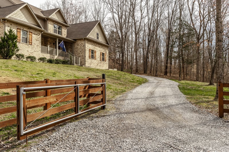 2719 Heights Circle Dr, Greenbrier, TN 37073