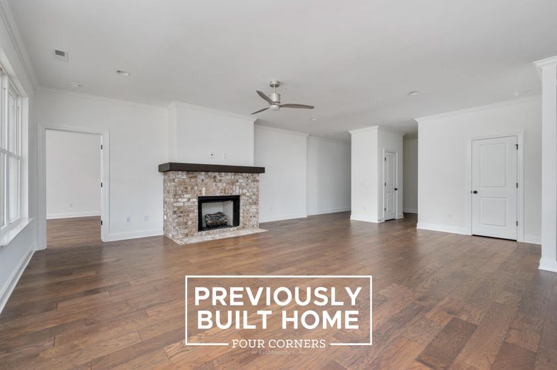 4204 Maples Farm Dr, Murfreesboro, TN 37127
