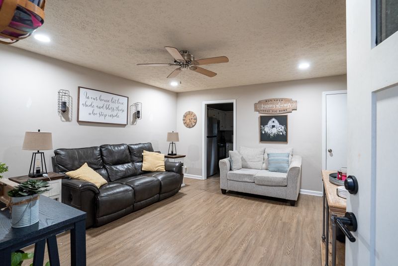 142 Hillside Dr, Hendersonville, TN 37075