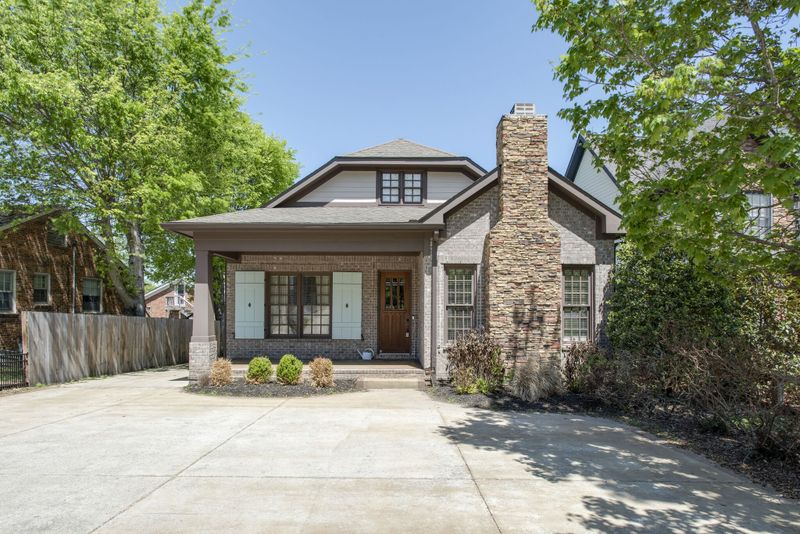 2416 Abbott Martin Rd #B, Nashville, TN 37215