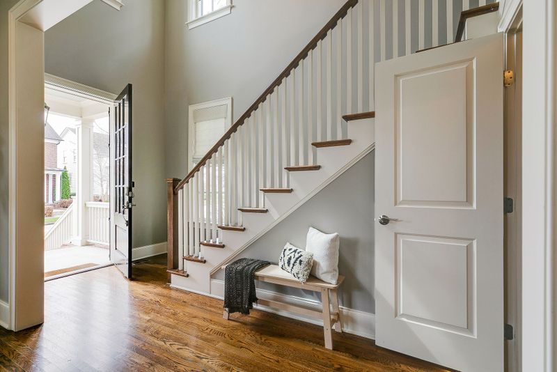 94 Poplar St, Franklin, TN 37064