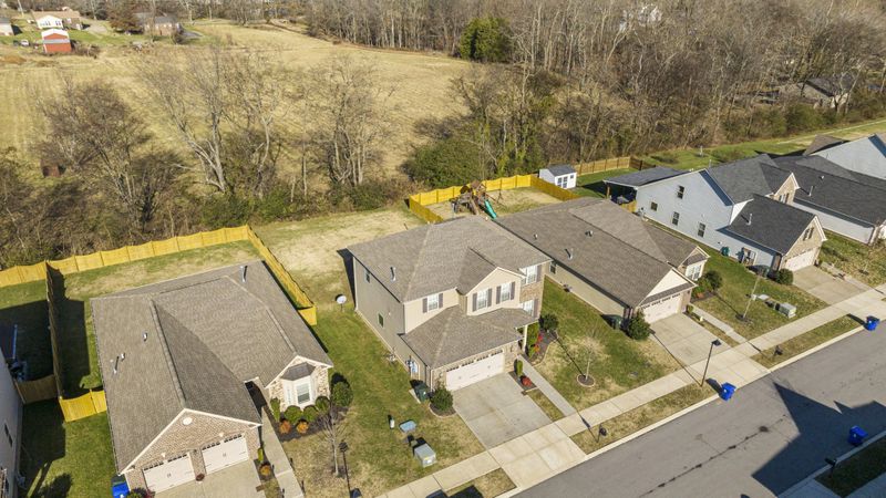 256 Jocelyn Dr, White House, TN 37188