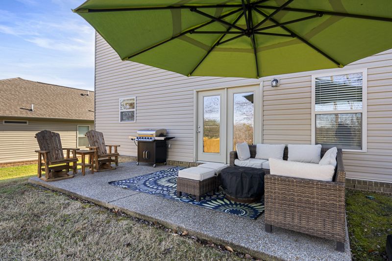 256 Jocelyn Dr, White House, TN 37188