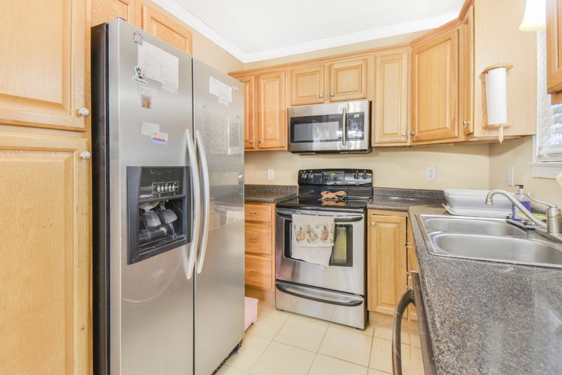 248 Old Shackle Island Rd, Hendersonville, TN 37075