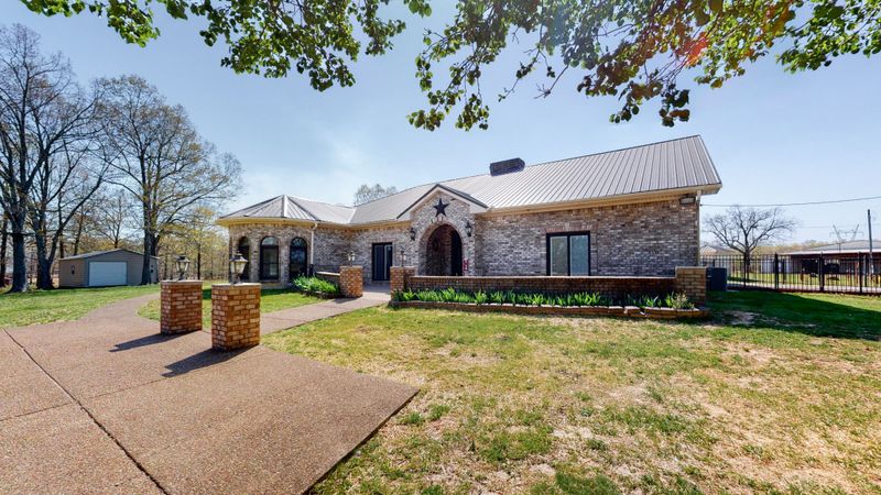 1240 Garners Creek Rd, Dickson, TN 37055