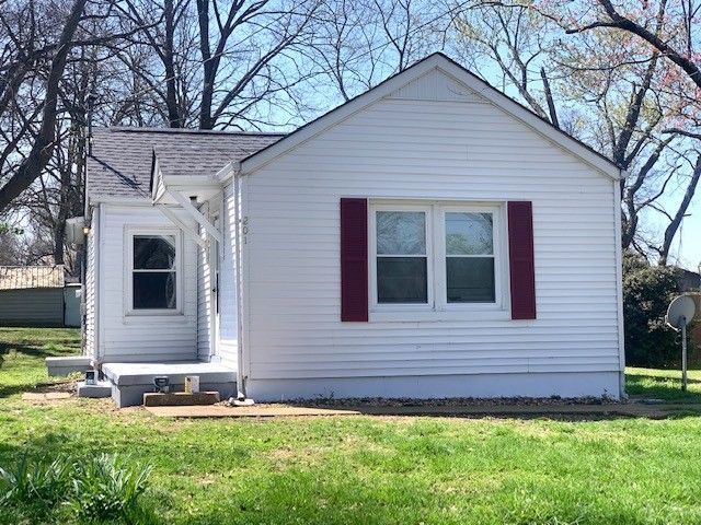 201 2nd Ave E, Mount Pleasant, TN 38474