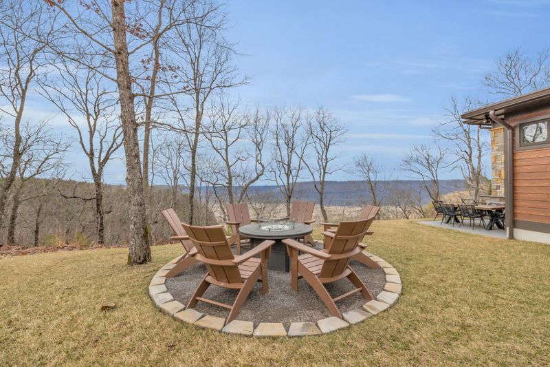 329 Eagle Bluff Rd, Menlo, GA 30731