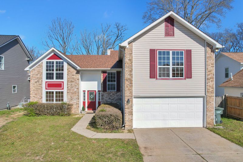 1708 Aaronwood Dr, Old Hickory, TN 37138