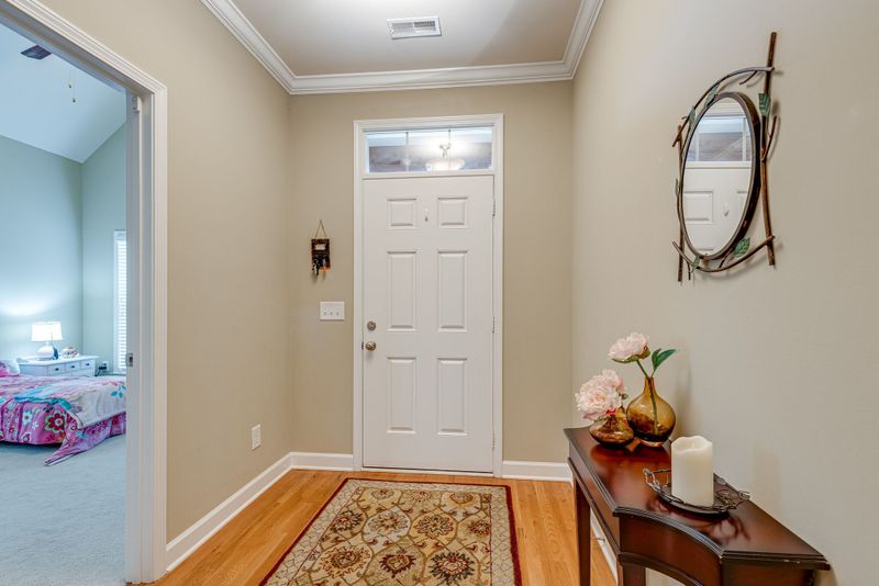 4006 Madrid Dr, Spring Hill, TN 37174