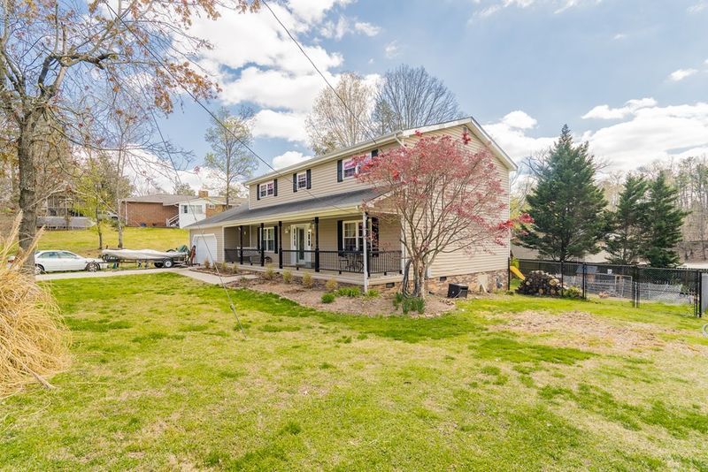 8 Highland Ter, Ringgold, GA 30736