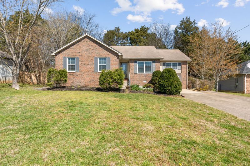 1100 Odom Ct, Smyrna, TN 37167