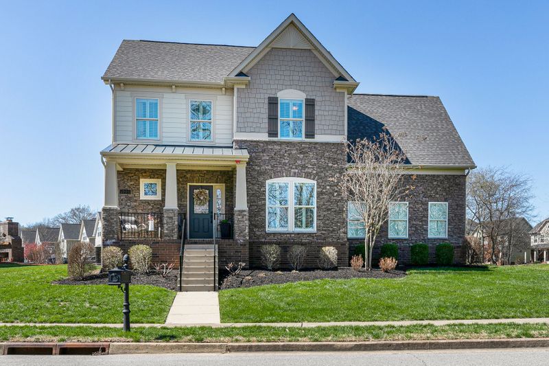 1006 Shallow Stream Ln, Franklin, TN 37064