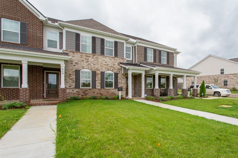 521 Swanholme Dr, Murfreesboro, TN 37128