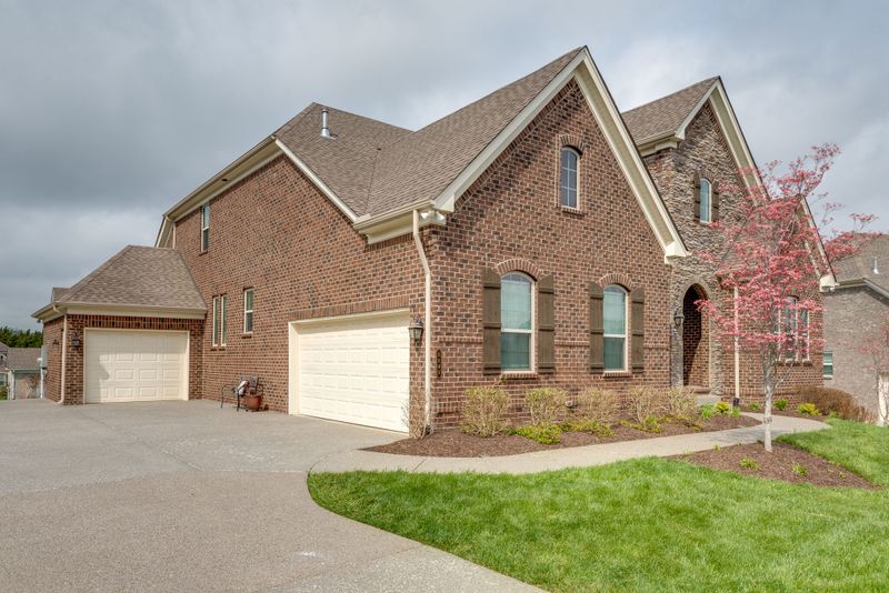1141 Eckerton Dr, Nolensville, TN 37135