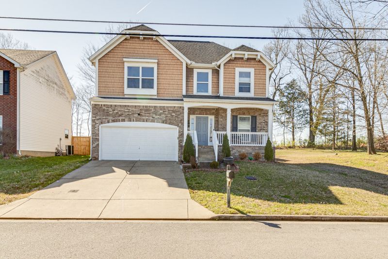 7465 Maggie Dr, Antioch, TN 37013