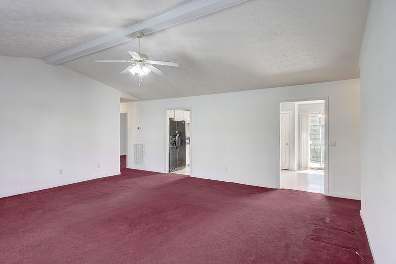 4036 Moss Rd, Antioch, TN 37013