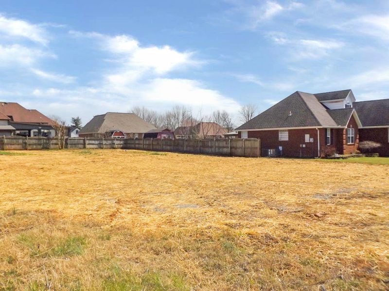 2039 Isis Ct, Murfreesboro, TN 37128