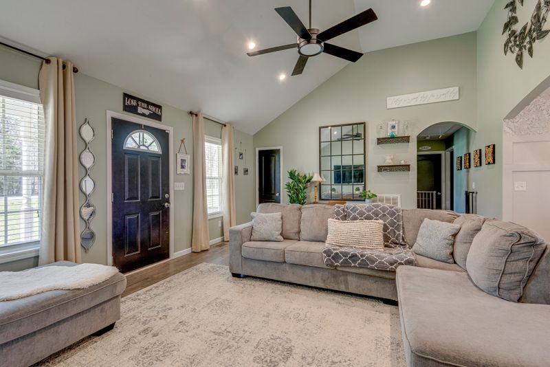 2881 Petway Rd, Ashland City, TN 37015