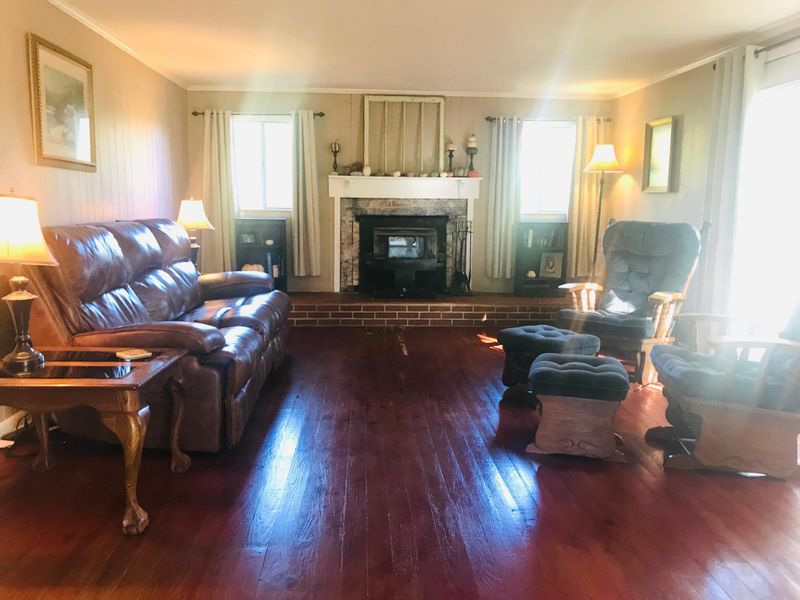 504 Old Grand Center Rd, Chickamauga, GA 30707