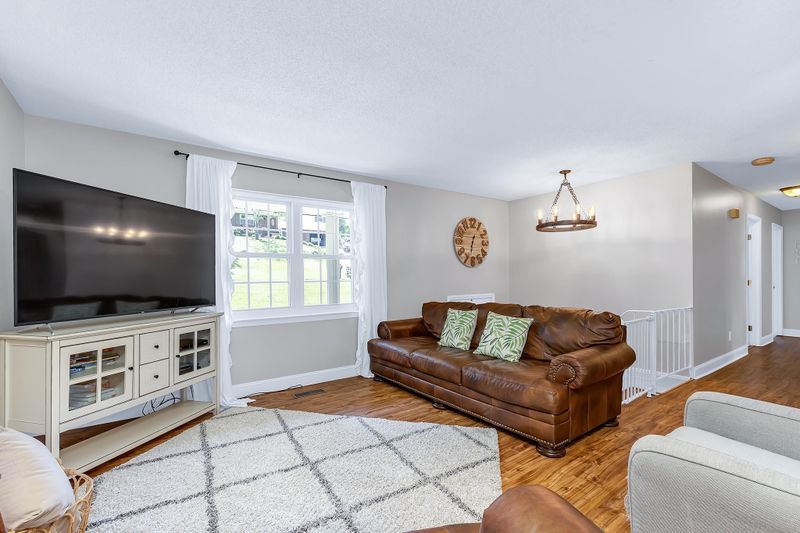 95 Linda Ln, Ringgold, GA 30736