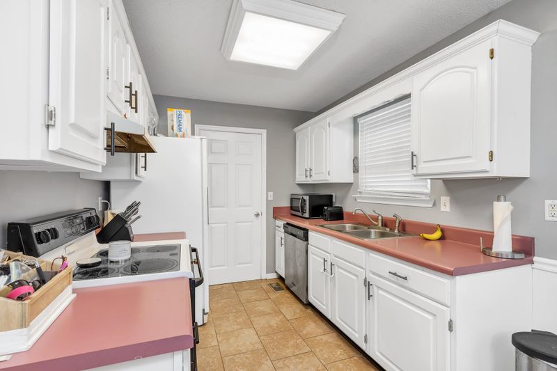 303 Eagle View Dr, Ringgold, GA 30736