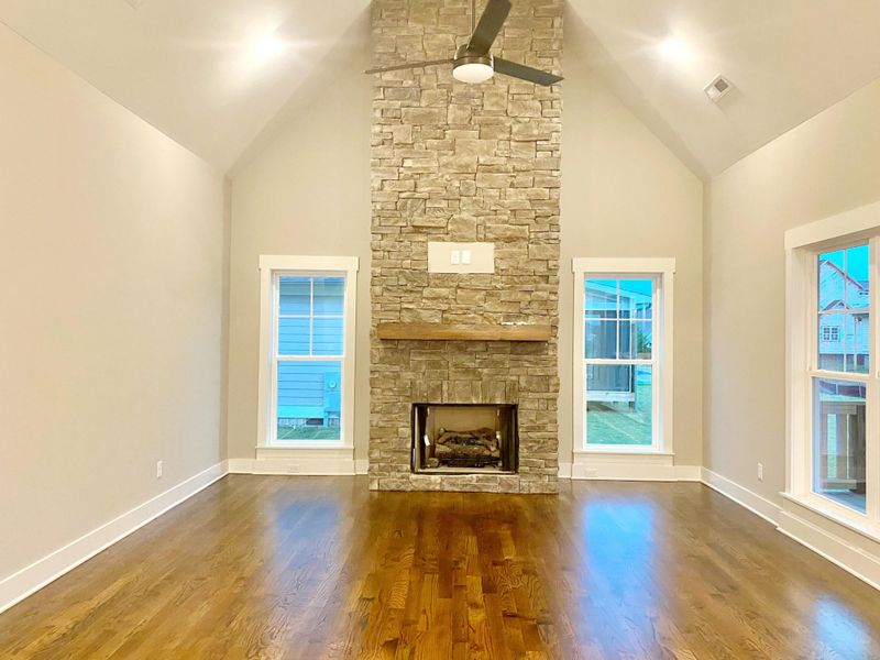 80 Fallen Leaf Dr, Chickamauga, GA 30707