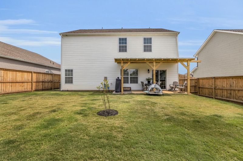 127 Huntley Meadows Dr, Rossville, GA 30741