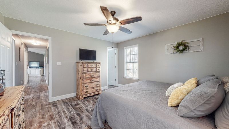 1111 Remington Trl, Columbia, TN 38401
