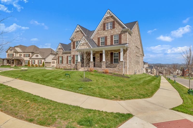 1002 Blaine Ct, Franklin, TN 37064