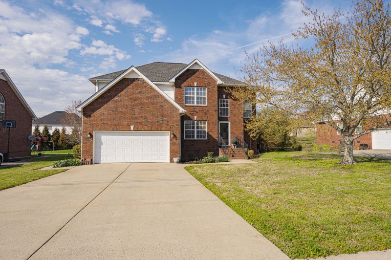 5018 Claude Dr, Smyrna, TN 37167