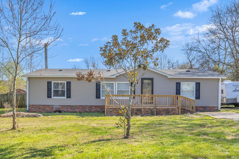 106 Vantrease Rd, Brush Creek, TN 38547