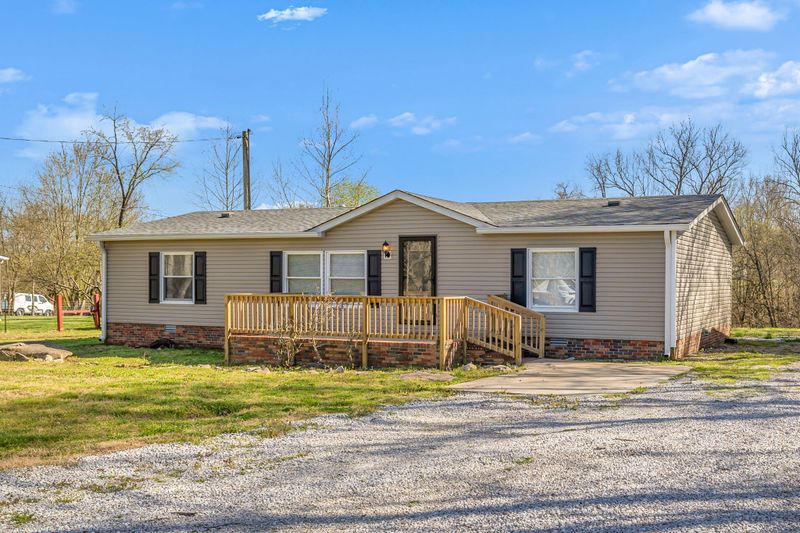106 Vantrease Rd, Brush Creek, TN 38547