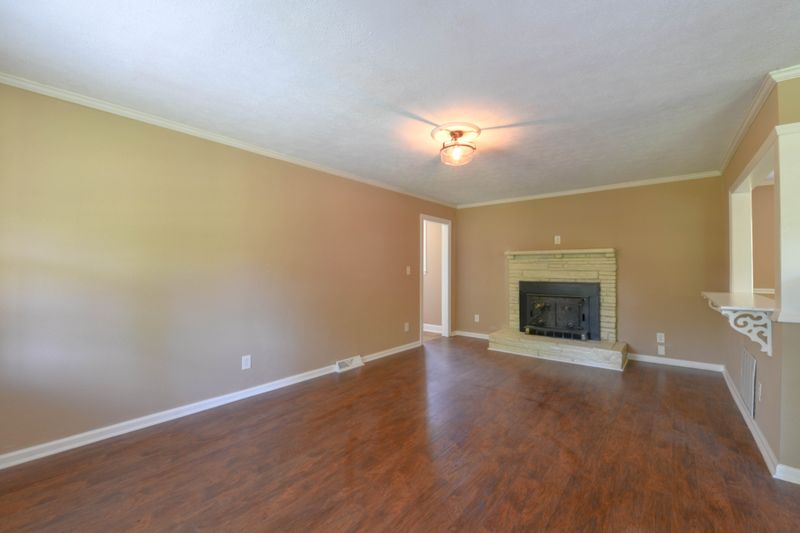 229 Glenn Ave, Gallatin, TN 37066