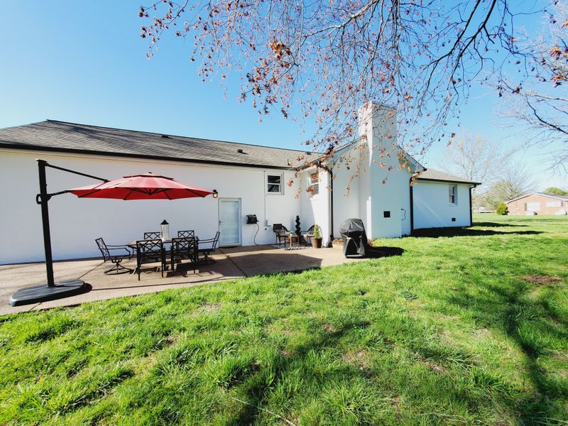 1012 Sandy Valley Rd, Hendersonville, TN 37075
