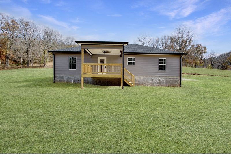 718 Sullivans Bend, Elmwood, TN 38560