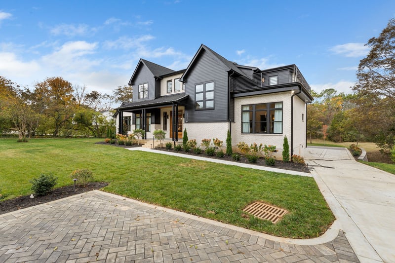 831 Brook Hollow Rd, Nashville, TN 37205