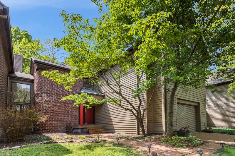 744 Harpeth Trace Dr, Nashville, TN 37221