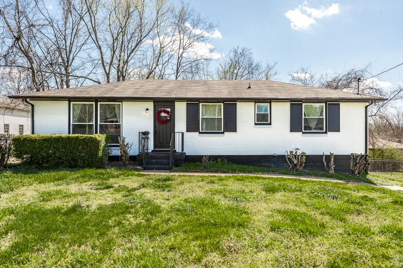 110 Leota Dr, Hendersonville, TN 37075