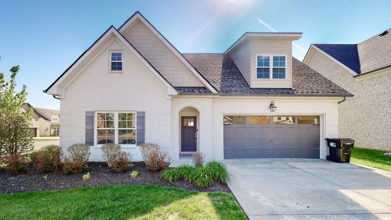 348 Rockcastle Dr, Murfreesboro, TN 37128