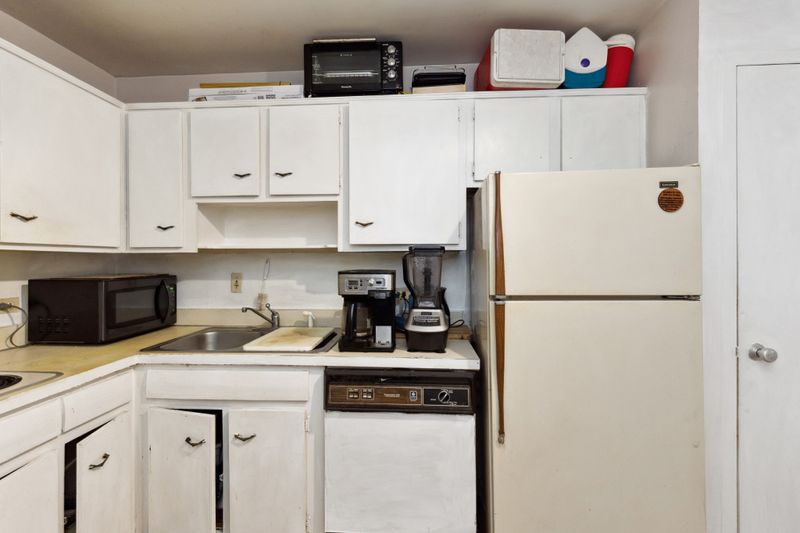 3415 West End Ave #D-811, Nashville, TN 37203