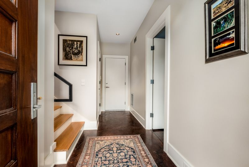420 Van Buren St, Nashville, TN 37208