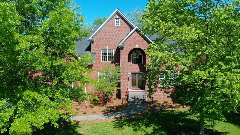 813 Highgrove Cir, Franklin, TN 37069