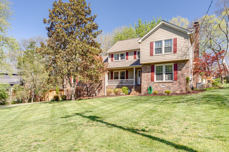 150 Nathan Forest Dr, Hendersonville, TN 37075
