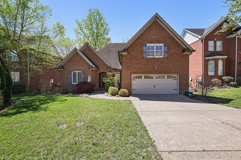 140 Coarsey Blvd, Hendersonville, TN 37075