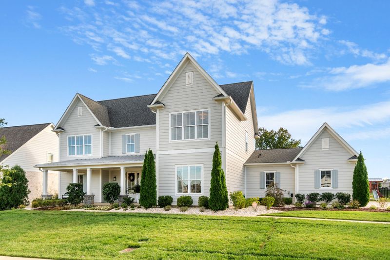 6609 Flushing Dr, College Grove, TN 37046