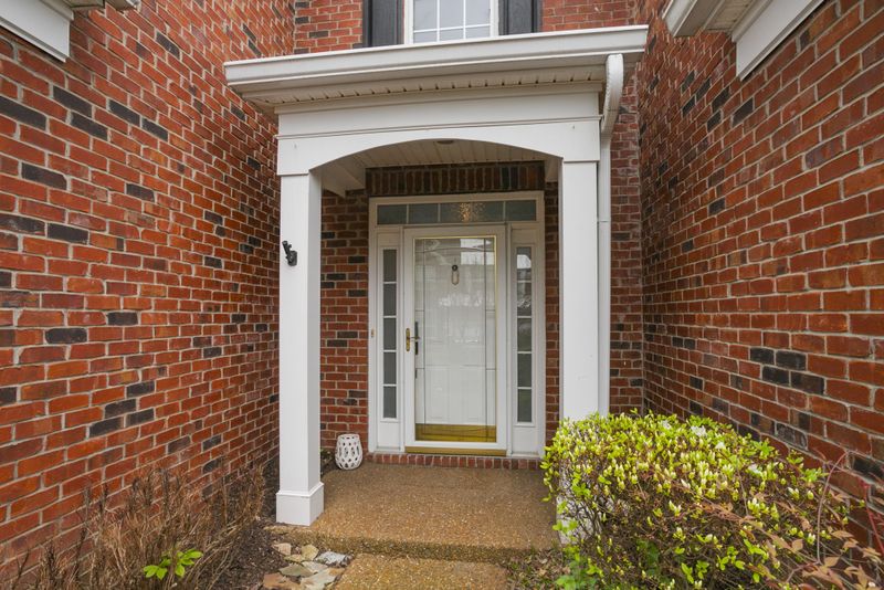 231 Green Harbor Rd #32, Old Hickory, TN 37138