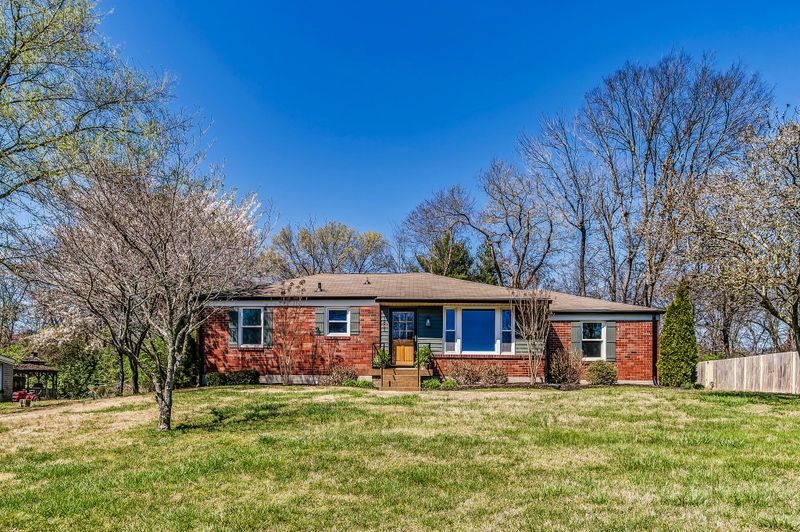 3803 Hilltop Ave, Nashville, TN 37216