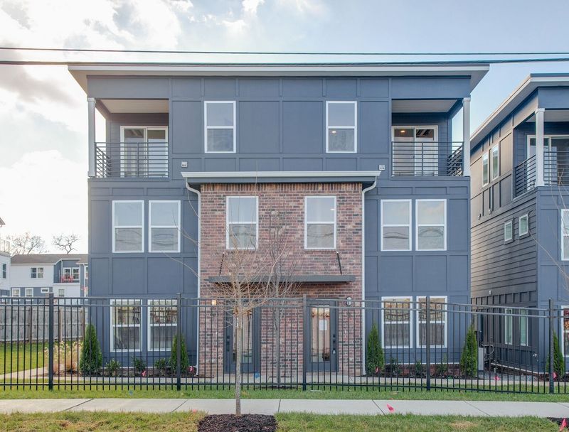 102 Duke St #22, Nashville, TN 37207